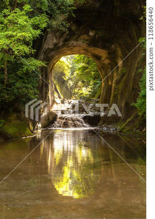 <Chiba Prefecture> Kameiwa Cave and Heart-Shaped Light <Chiba Prefecture> Kameiwa Cave and Heart-Shaped Light 118656440