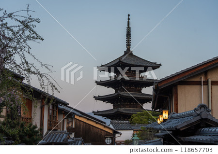 [京都]法隆寺、五層塔與清晨 118657703