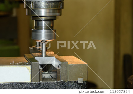 The hole cutting process on NC milling machine by boring tool. The hole cutting process on NC milling machine by boring tool. 118657834