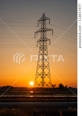 【莊內風景】夕陽、稻田、鐵塔 【莊內風景】夕陽、稻田、鐵塔 118657977