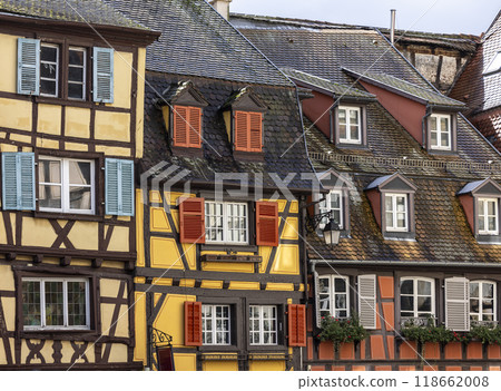 Colorful half-timbered houses in the picturesque historic old town of Colmar, towny in Alsace, Haut-Rhin, Grand Est, France, Europe 118662008