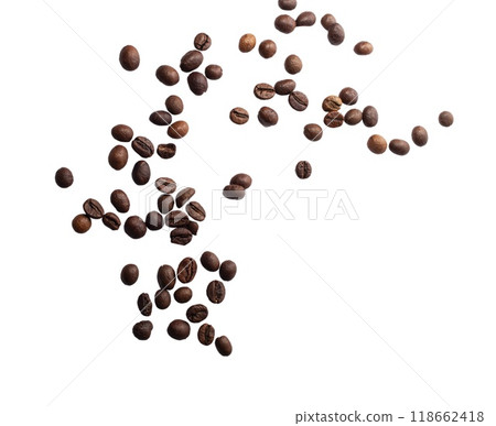 Falling coffee beans isolated on white background with clipping path 118662418