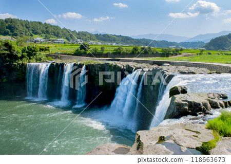 Waterfall of Hatassiri 118663673