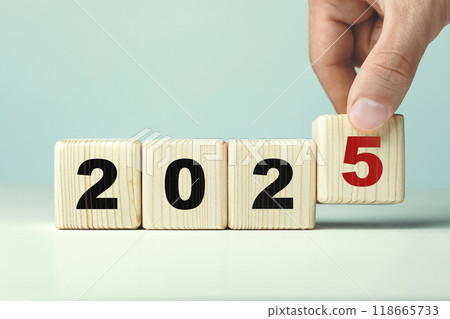 2025 year written on wooden cubes 2025 year written on wooden cubes 118665733