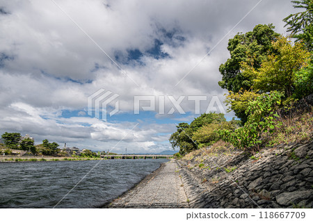Uji River, view from the riverbank, Uji City, Kyoto Prefecture Uji River, view from the riverbank, Uji City, Kyoto Prefecture 118667709