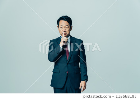 中間的商人 118668195