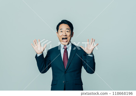 中間的商人 118668196