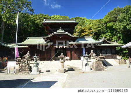 Hata Shrine (worship hall) [Hannan City, Osaka Prefecture] 118669285