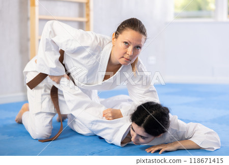 Karateka demonstrated their skills 118671415