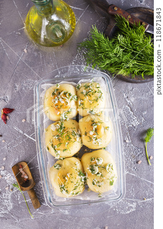 garlic bread stuffed with cheese, baked buns with garlic garlic bread stuffed with cheese, baked buns with garlic 118671843
