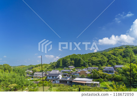 View of the town from Yamanobe-no-michi 118672050