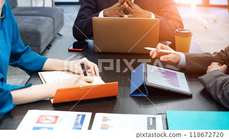 Group of multinational businesspeople meeting in office Group of multinational businesspeople meeting in office 118672720