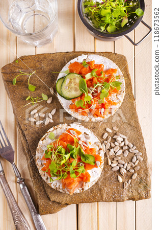 Healthy breakfast, snack, tapas - sandwiches with cream cheese and smoked salmon 118673562