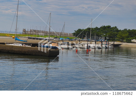 Inage Yacht Harbour 118675662
