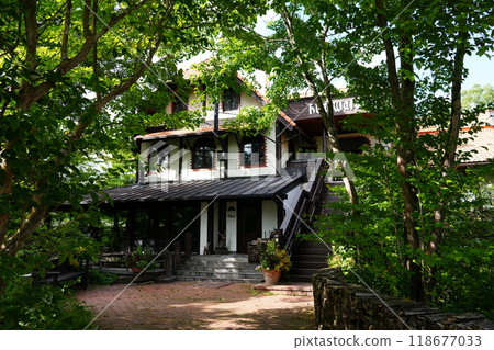 萌木村是山梨縣北斗市清裡的複合旅遊區 萌木村是山梨縣北斗市清裡的複合旅遊區 118677033