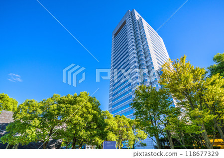 日本九月的東京城市景觀。世田谷商業廣場塔（GMO Internet TOWER）等景觀 118677329