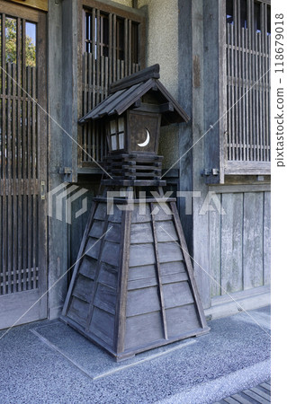 Hida Takayama Wooden Lantern 118679018