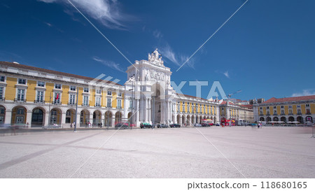 Commerce Square in downtown Lisbon, one of the largest squares in Europe timelapse hyperlapse Commerce Square in downtown Lisbon, one of the largest squares in Europe timelapse hyperlapse 118680165