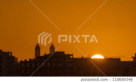 Sunrise over the most emblematic area of Douro river timelapse. World famous Porto wine production area. 118680346