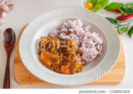 Millet curry 118682568