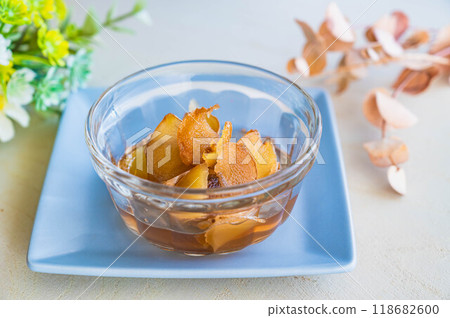 Homemade ginger syrup 118682600