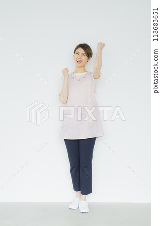Nursery teacher, woman in apron 118683651