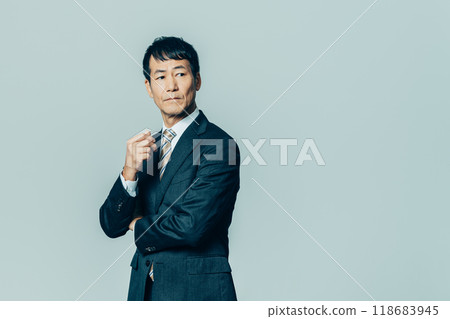 中間的商人 118683945