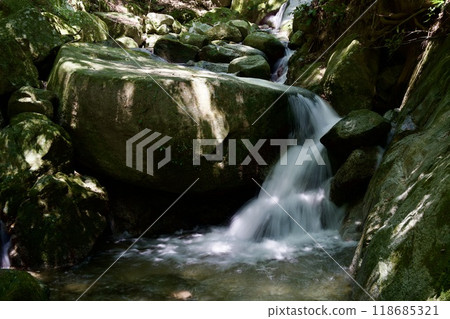 A water source at Dangoan in Akizuki, Fukuoka Prefecture 118685321