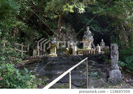 Hirafui of Hirayama's Iwato Kannon in Kumamoto City 118685509