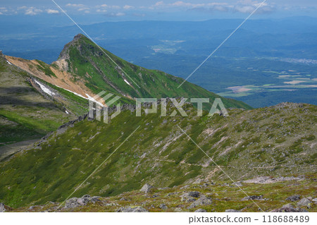 View from the summit of Mount Hokuchin in Daisetsuzan - Hokkaido's most spectacular mountain climbing in the snow season 118688489