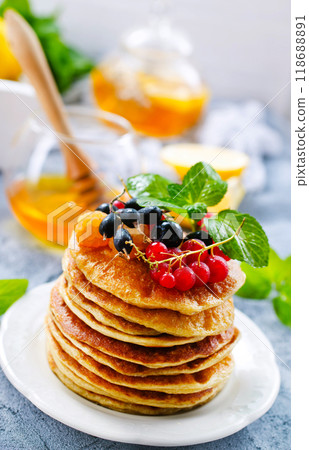 pancakes 118688891