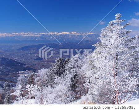 大保薩峠和南阿爾卑斯山的白霜 118689083