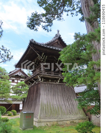 Chionji Temple, one of the three most scenic spots in Japan, is located about a 5-minute walk from Amanohashidate. 118690455
