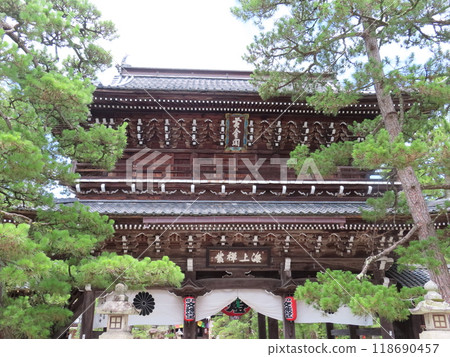 Chionji Temple, one of the three most scenic spots in Japan, is located about a 5-minute walk from Amanohashidate. Chionji Temple, one of the three most scenic spots in Japan, is located about a 5-minute walk from Amanohashidate. 118690457