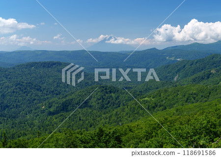 Climbing Mount Soranuma: View from the summit: Spectacular view of Sapporo city 118691586