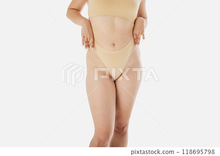 Beauty real woman body. No retouch photo. Portrait 118695798