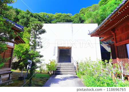 [Kagawa Prefecture] Kannonji Temple and Jin'ei-in Temple, the 69th temple of the Shikoku Pilgrimage 118696765