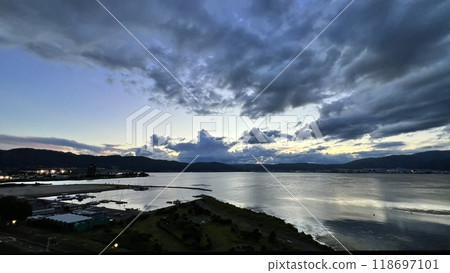 Sunset seen from Lake Suwa Sunset seen from Lake Suwa 118697101