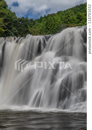 Niagara Falls in Tochigi, where the water volume has increased after the typhoon 118701032