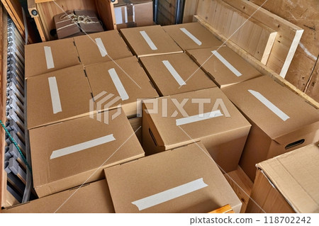 Cardboard boxes for moving stuff 118702242