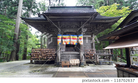Chusonji Temple_Benkei Hall 118702637