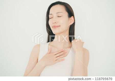 Body care for women in their 30s 118705670