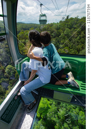 Skyrail 登機可欣賞鑽石景觀（面向左） 118707594