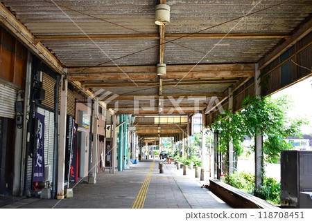 Showa retro shopping arcade 118708451