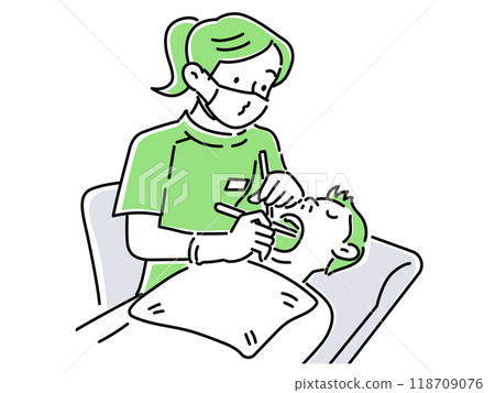 治療男人牙齒的女性牙醫 118709076