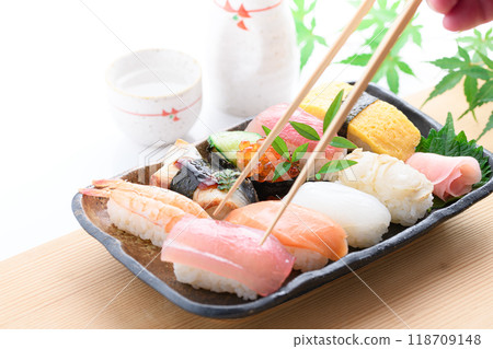 Assorted nigiri sushi Assorted nigiri sushi 118709148