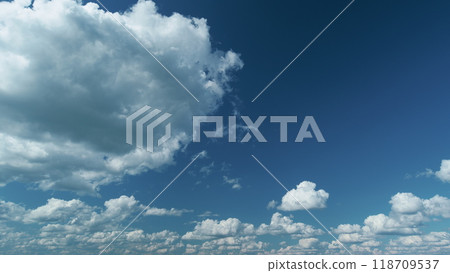Motions Clouds Puffy Fluffy White Clouds Sky. Potential For Natural Or Climate Projects. 118709537