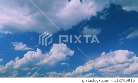 Dramatic Clouds After Rain. Sunset Pink And Blue Sky With Clouds Abstract Background Texture. 118709919