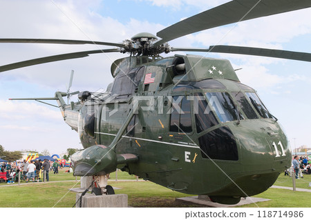 Gate guard of the U.S. Navy SH-3 Sea King, commander of the Seventh Fleet 118714986