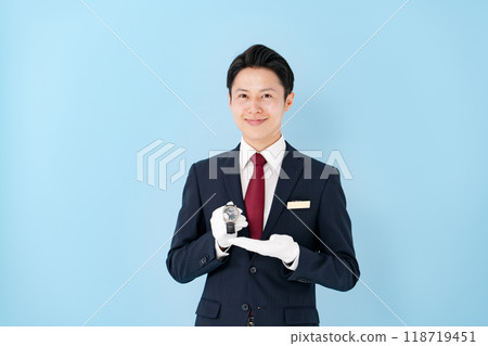 戴白手套的男人鑑定手錶 118719451